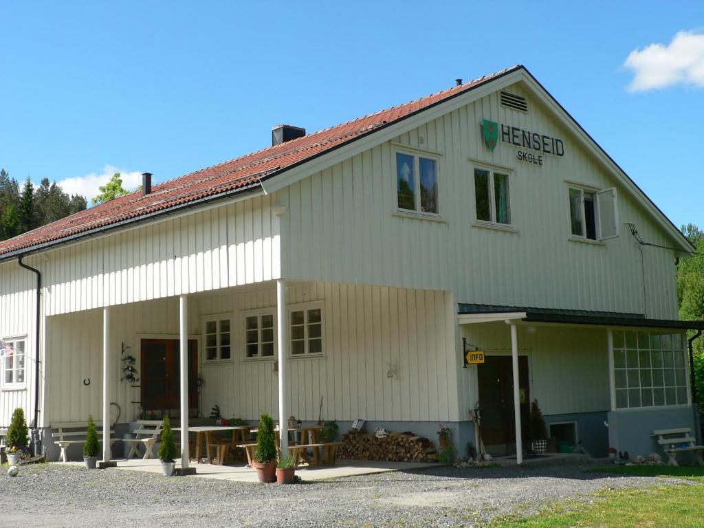 Henseid Skole Apartment Hennseid Luaran gambar